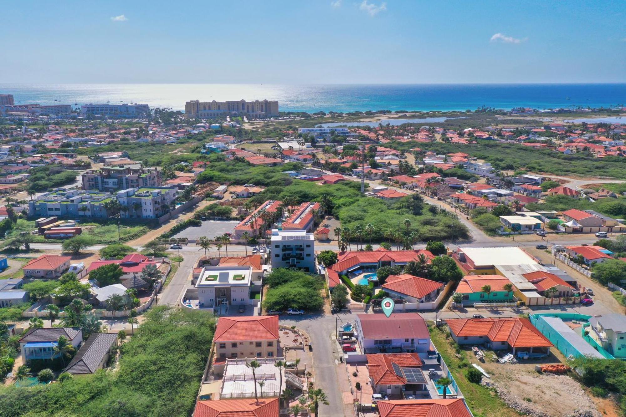 Rooi Santo Residence Palm Beach Eksteriør bilde