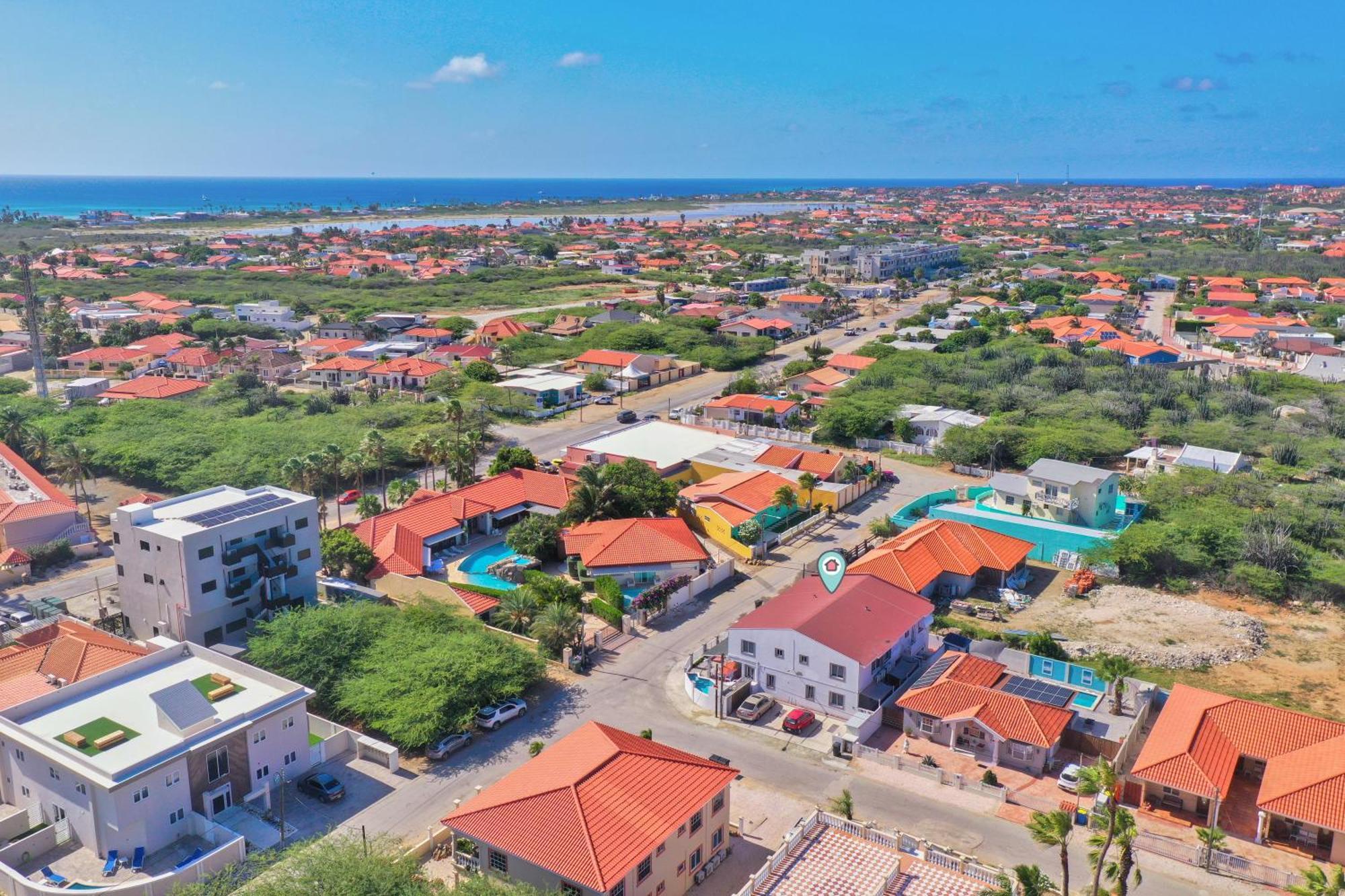 Rooi Santo Residence Palm Beach Eksteriør bilde